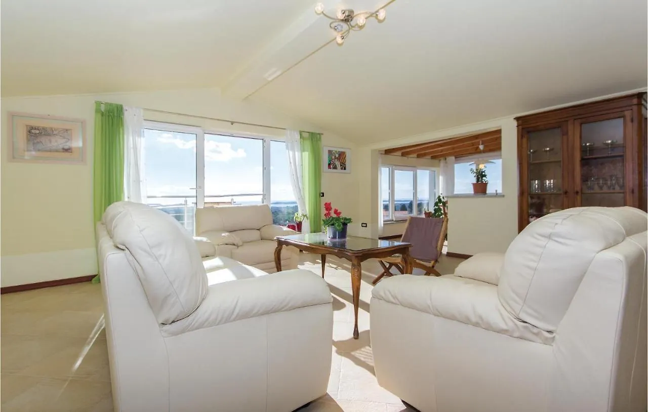 2 Bedroom Awesome Apartment In Vodnjan Hırvatistan
