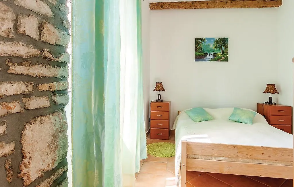2 Bedroom Awesome Apartment In Vodnjan Hırvatistan